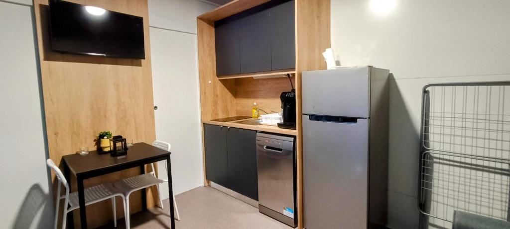 Kuchyň nebo kuchyňský kout v ubytování SAK Mobile Home Pirovac