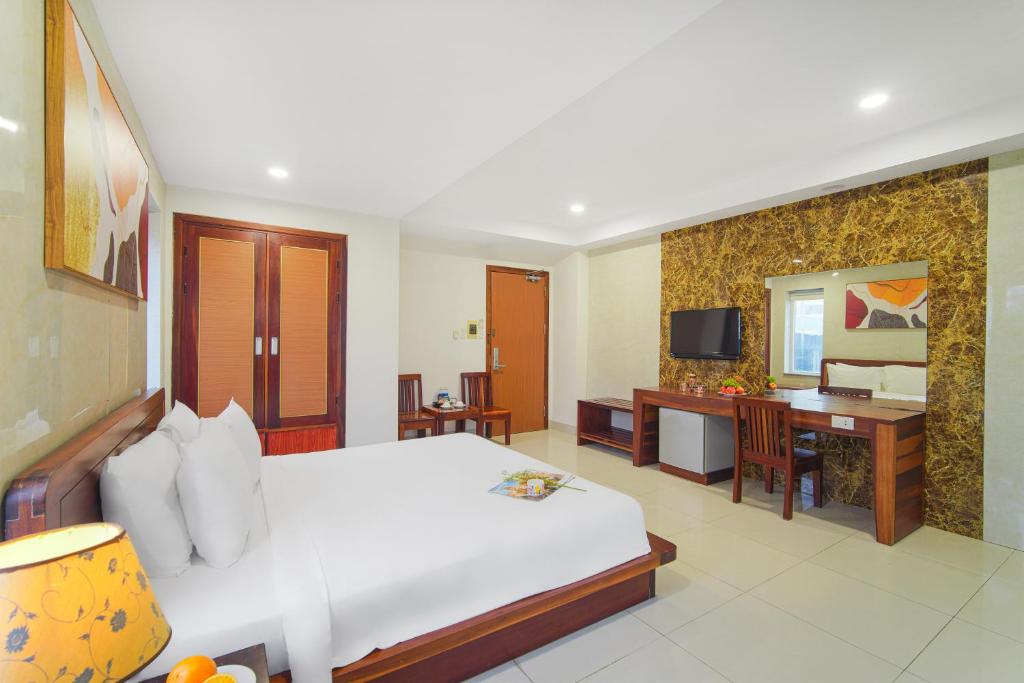 Phòng Deluxe Có Giường Cỡ King Nhìn Ra Đường Phố
