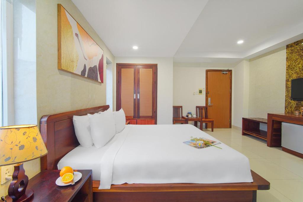 Phòng Deluxe 2 Giường Đơn Nhìn Ra Đường Phố