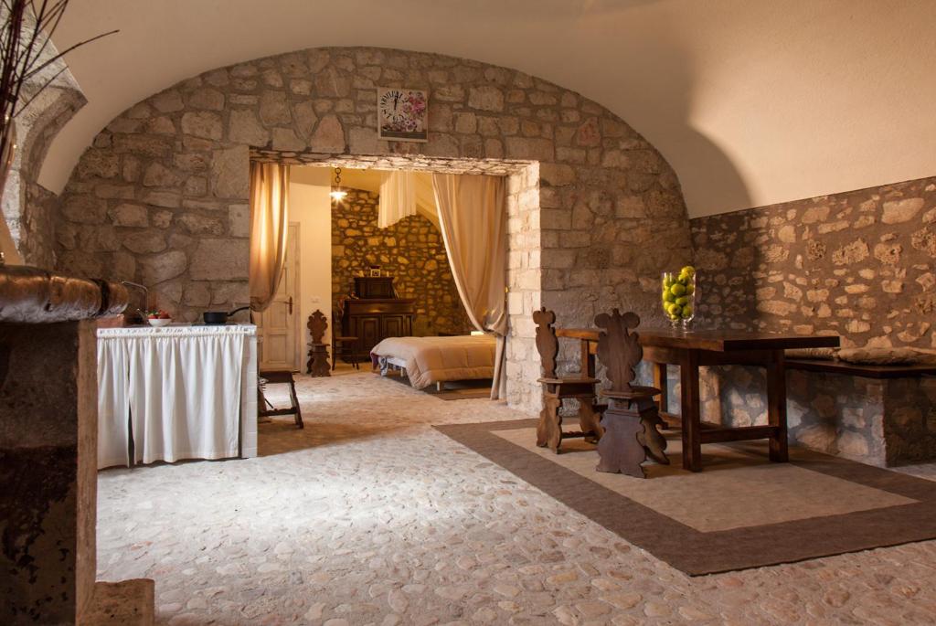 Agriturismo La Commenda-Adults Only