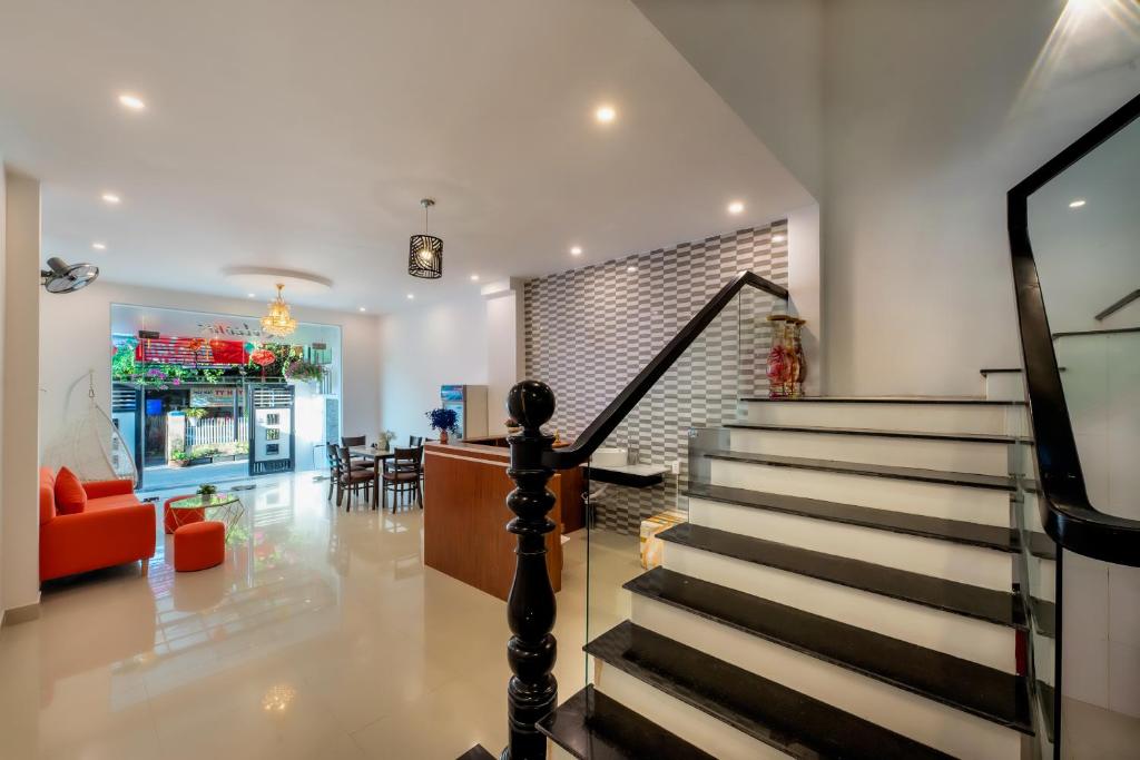 Khu vực ghế ngồi tại Sam Sam Homestay
