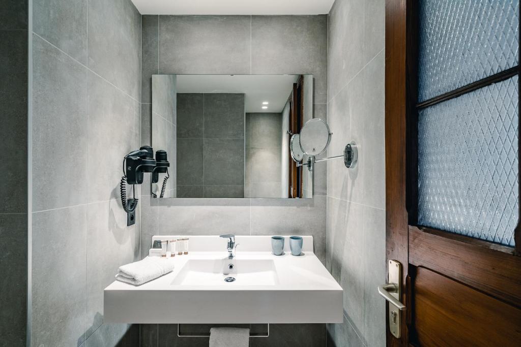 Hotel Monasterium PoortAckere Ghent - Resim 28