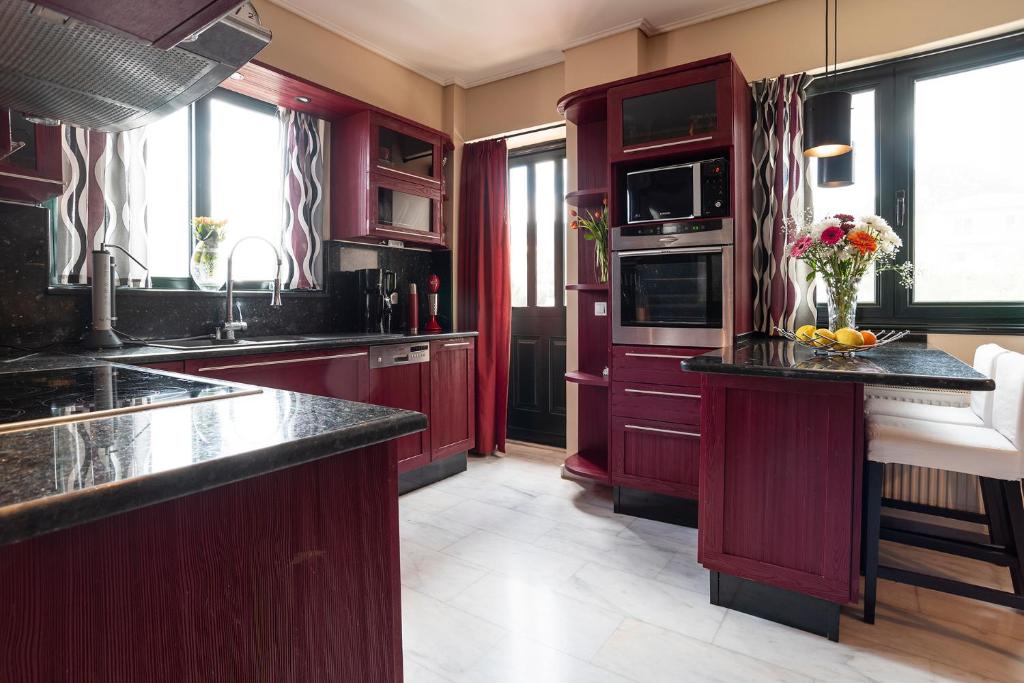 A kitchen or kitchenette at Family House in Nea Makri