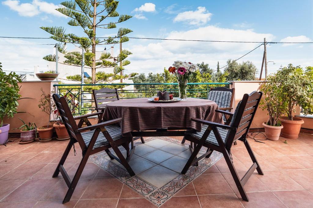A balcony or terrace at Family House in Nea Makri