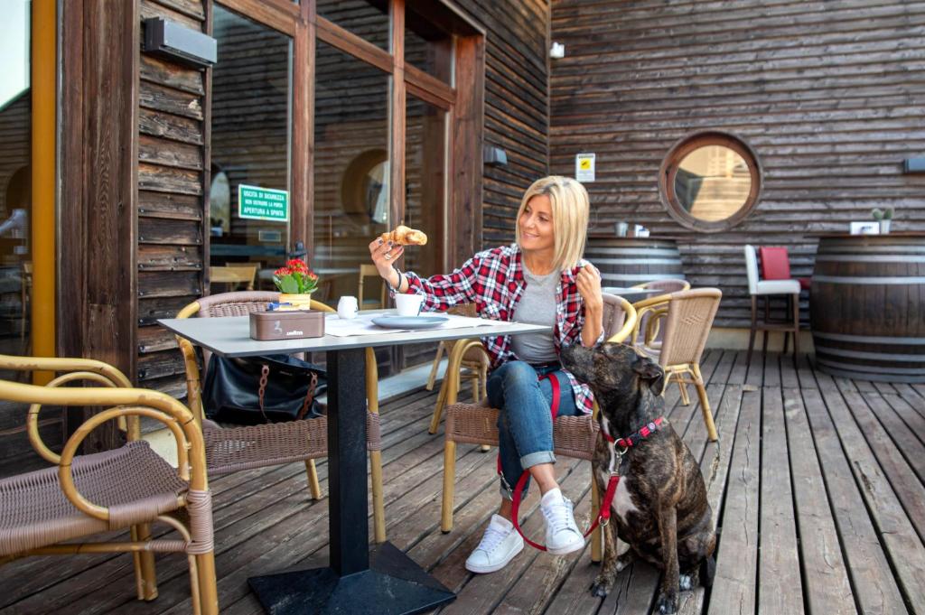 Hosté ubytování Hotel Caneo
