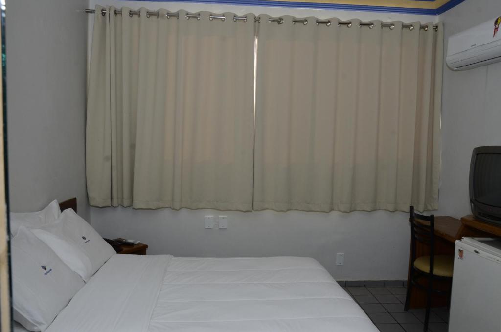  Titão Plaza Hotel