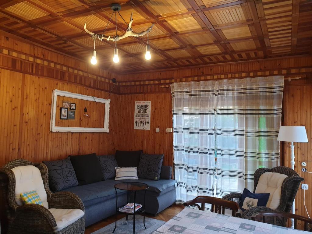 Część wypoczynkowa w obiekcie Titi Boutique Apartmanok