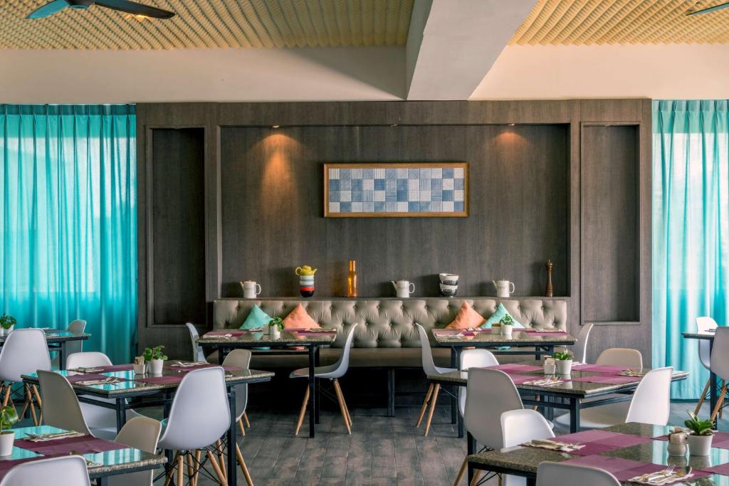 Restaurace v ubytování Radisson Resort & Spa Hua Hin