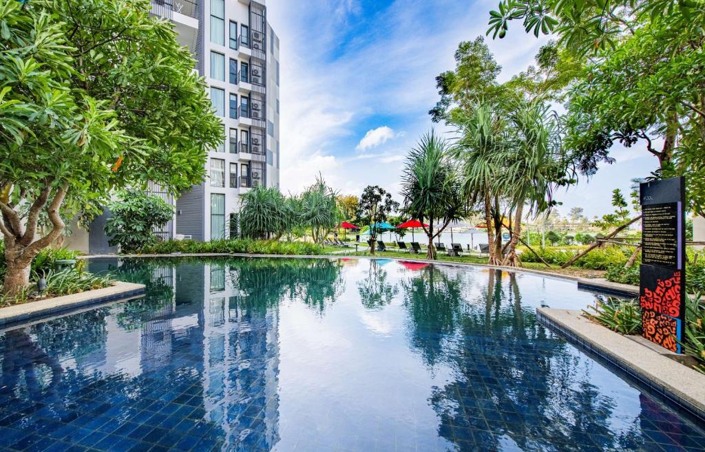 Bazén v ubytování Cassia Phuket, part of Banyan Group nebo v jeho okolí