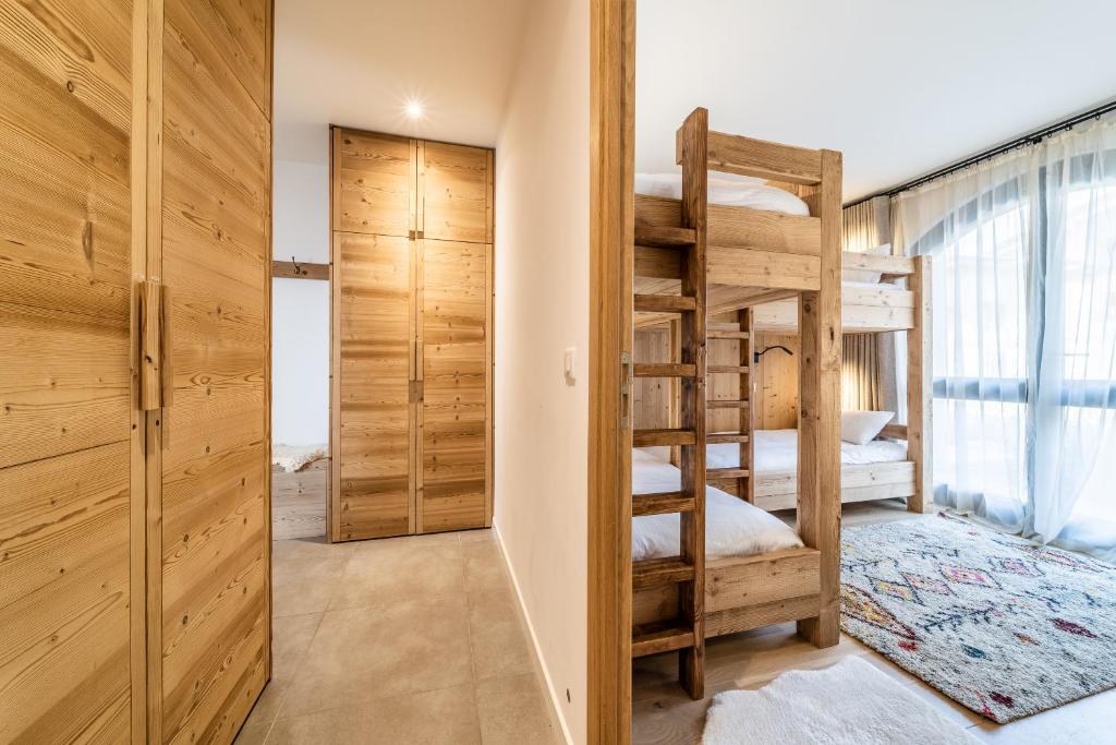 Posteľ alebo postele v izbe v ubytovaní Apartment Le Gui Chamonix - BY EMERALD STAY