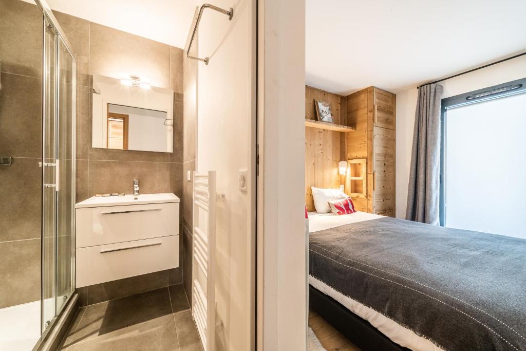 Kúpeľňa v ubytovaní Apartment Le Gui Chamonix - BY EMERALD STAY