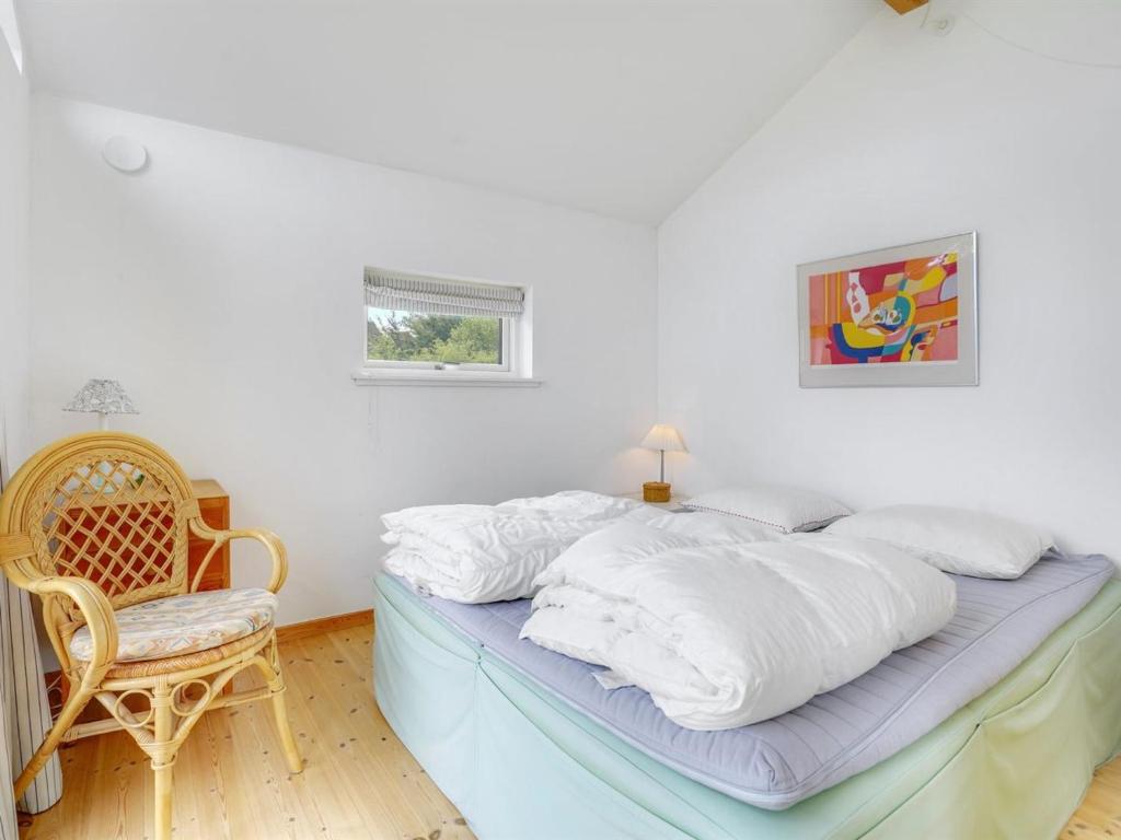 Postel nebo postele na pokoji v ubytování Holiday Home Carmen - 25m from the sea by Interhome