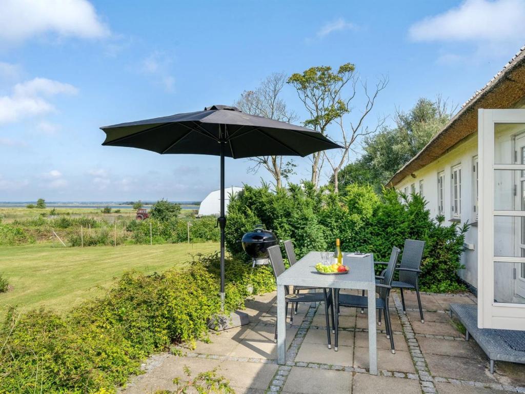 Zahrada ubytování Holiday Home Margareta - 250m to the inlet by Interhome