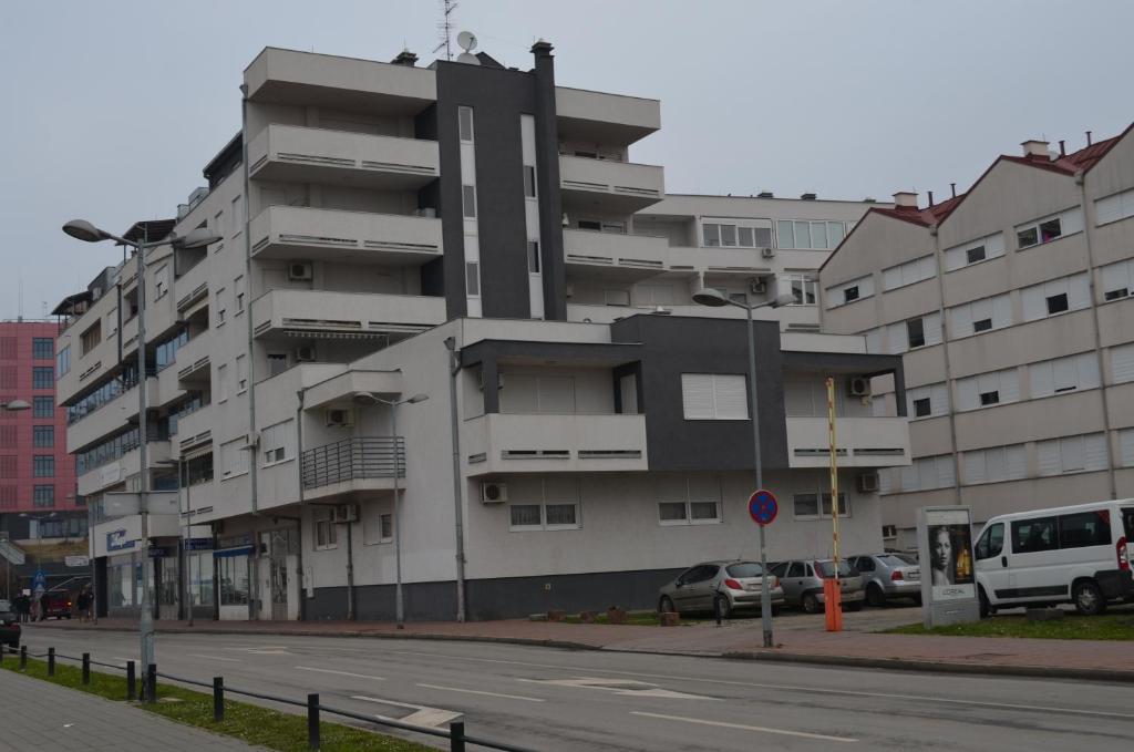 Apartment Viktor,parking - Appartement Met Balkon