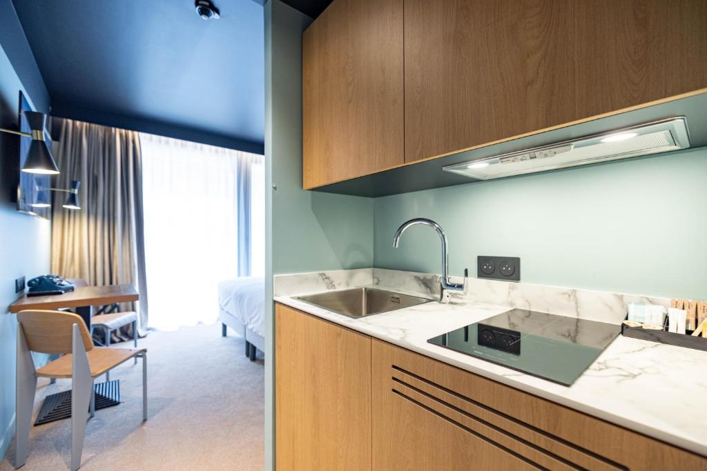 KOPSTER Hotel Residence Paris Ouest Colombes - Studio