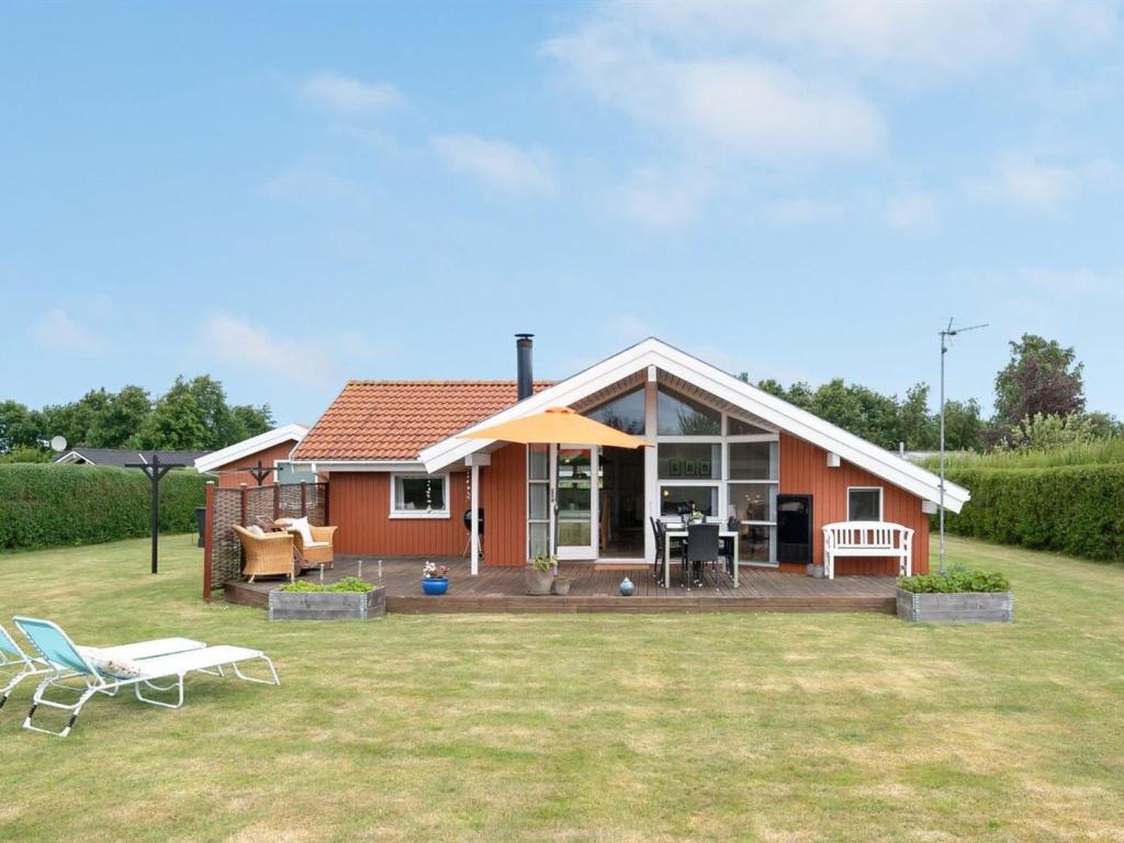 Zahrada ubytování Holiday Home Dyrken - 200m from the sea by Interhome