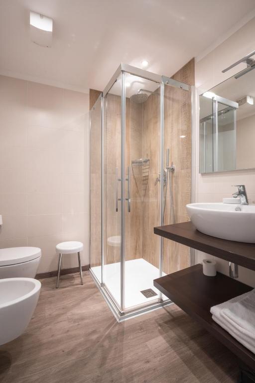 Łazienka w obiekcie Hotel Rolly