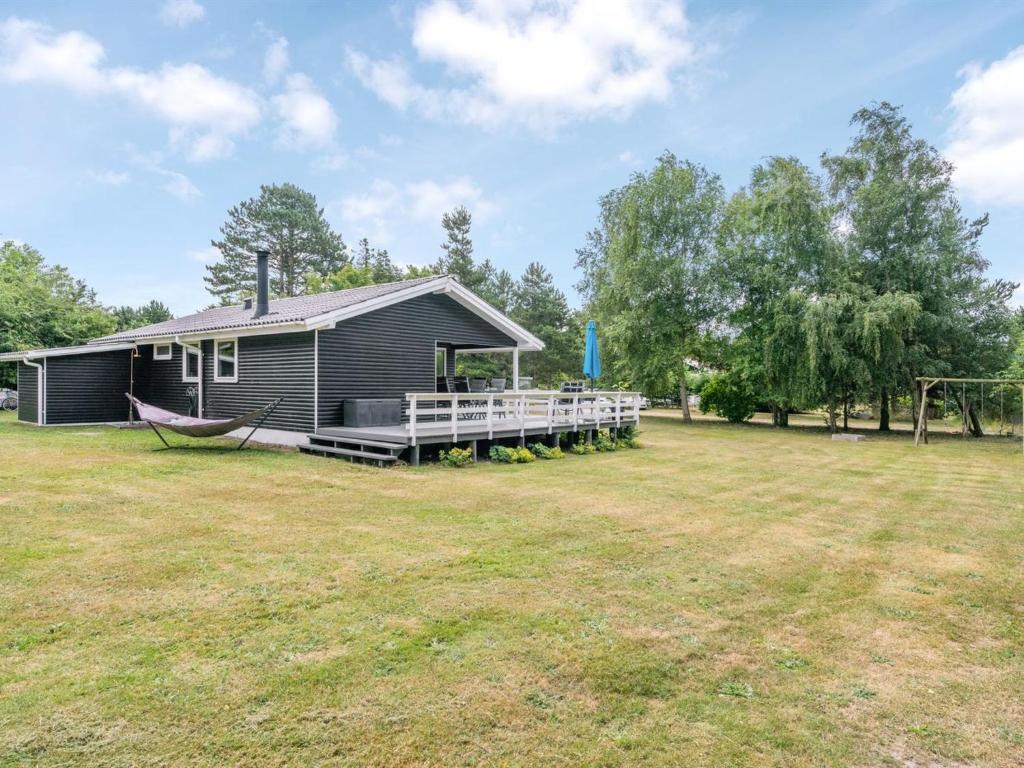 Zahrada ubytování Holiday Home Giertrud - 500m from the sea by Interhome