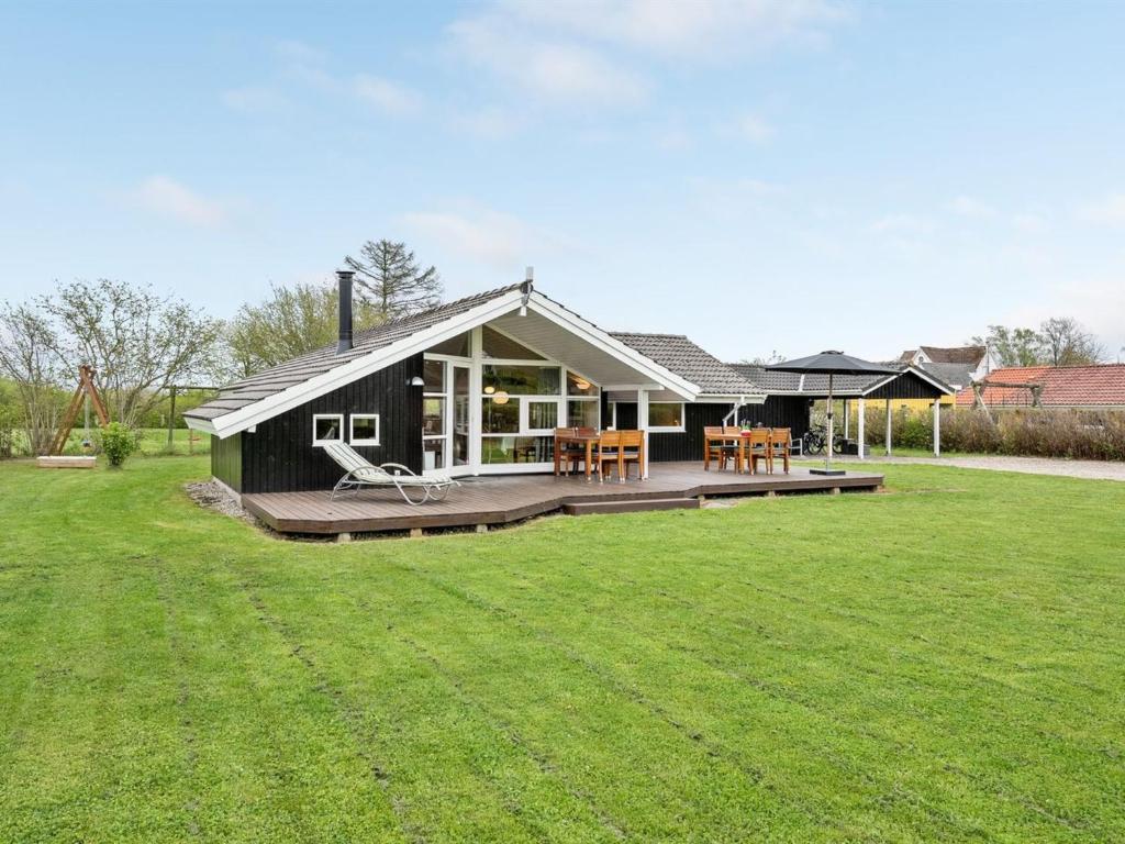 Zahrada ubytování Holiday Home Tore - 200m from the sea by Interhome