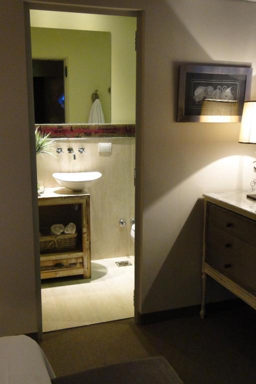 Ambit Boulevard Hotel Boutiqueにあるバスルーム