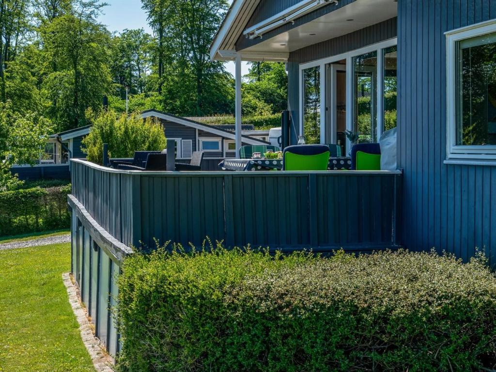 Zahrada ubytování Holiday Home Jenvold - 300m to the inlet by Interhome