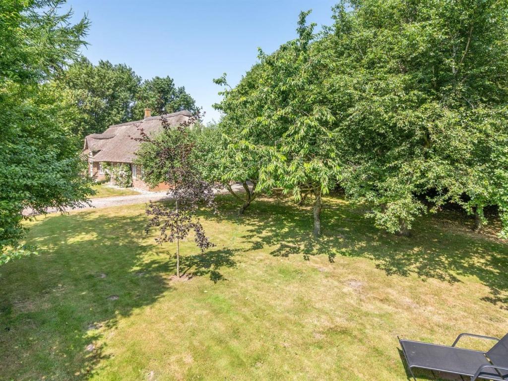 Zahrada ubytování Holiday Home Arik - 700m from the sea by Interhome