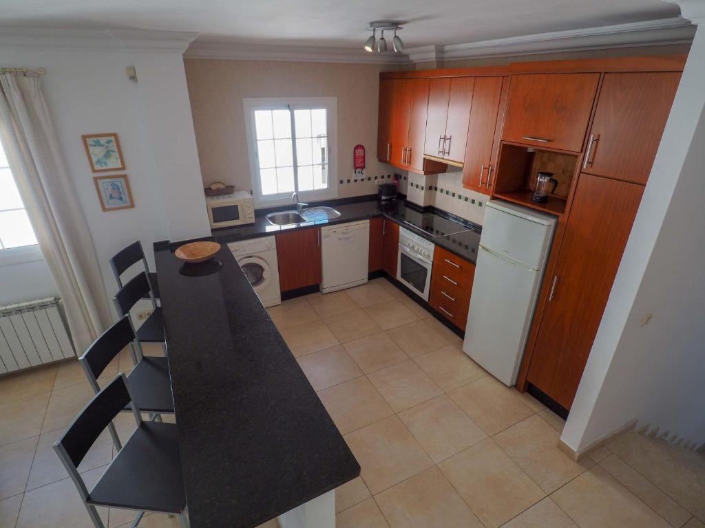 Kuchyňa alebo kuchynka v ubytovaní Nerja Paradise Rentals - Villa Las Brisas