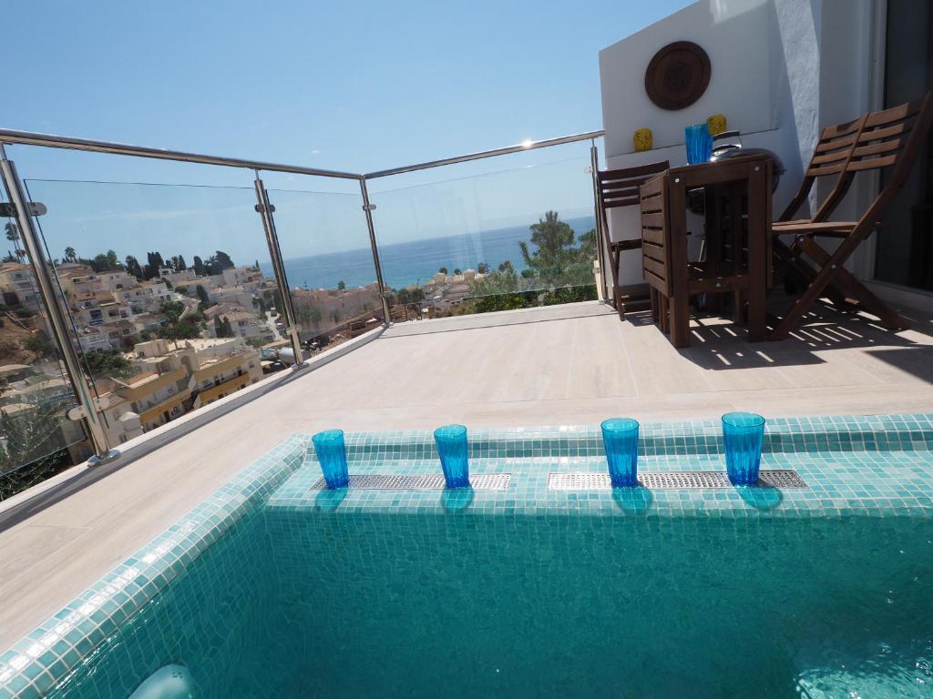Bazén v ubytovaní Nerja Paradise Rentals - Villa Encanto alebo v jeho blízkosti