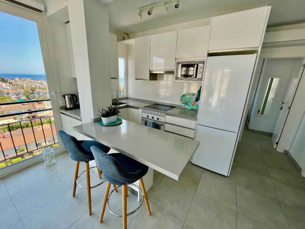 Kuchyň nebo kuchyňský kout v ubytování Nerja Paradise Rentals - Morasol Apartment 5