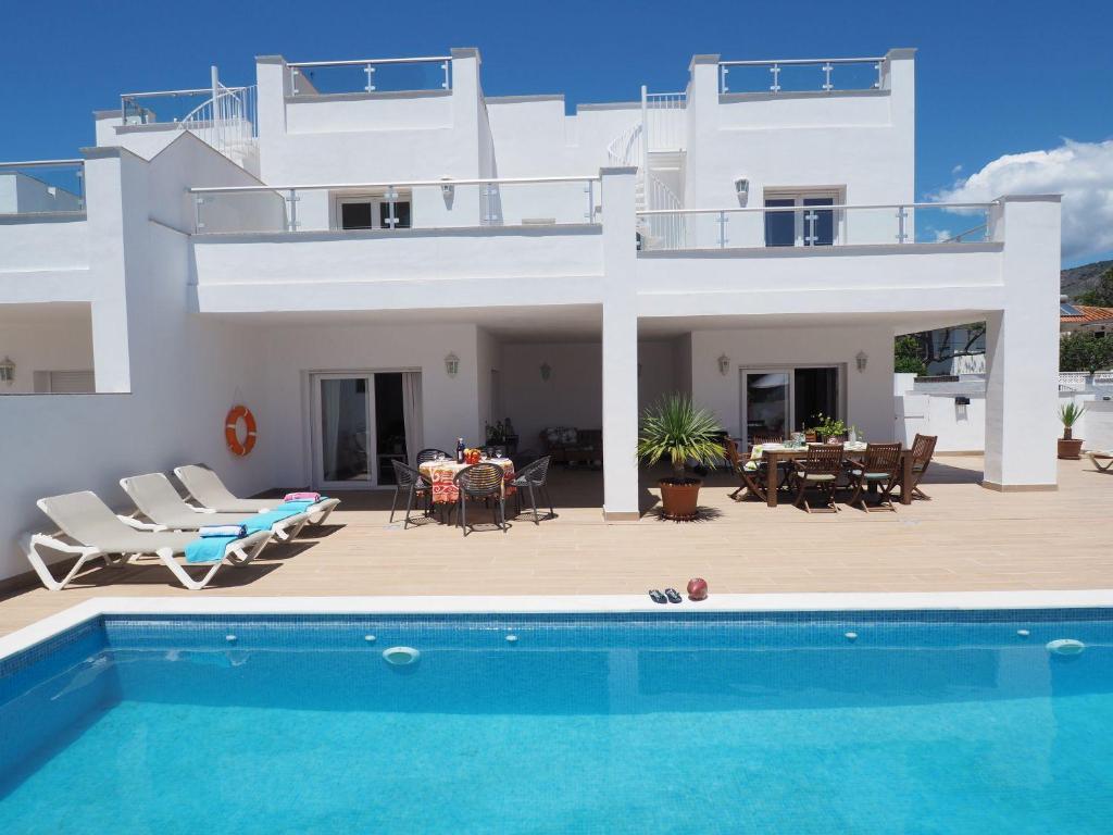 Nerja Paradise Rentals - Villa Catalina, Nerja – Updated 2023 ...