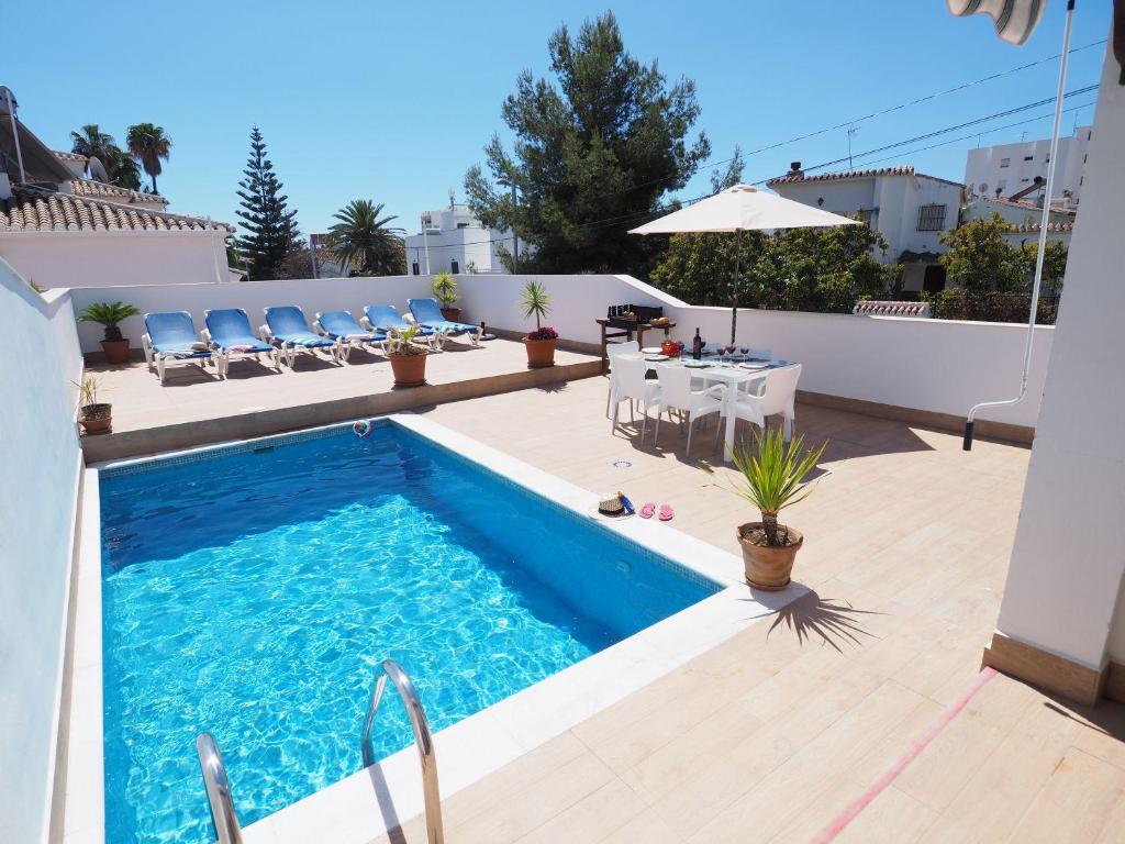 Bazén v ubytování Nerja Paradise Rentals - Villa Verania nebo v jeho okolí