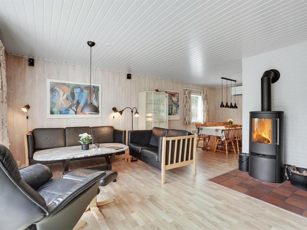 Posezení v ubytování Holiday Home Zenitha - 300m from the sea by Interhome