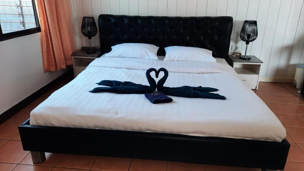 Swiss Food Restaurant and room for rent - Resim 7