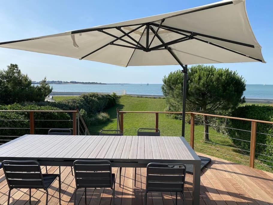 Fotografia z galérie ubytovania La Maison Blanche 2- Grande maison familiale vue mer baie La Rochelle v destinácii La Rochelle