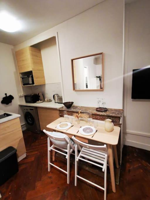 Fotografia z galérie ubytovania Proche gare - petit studio cosy v destinácii Rouen