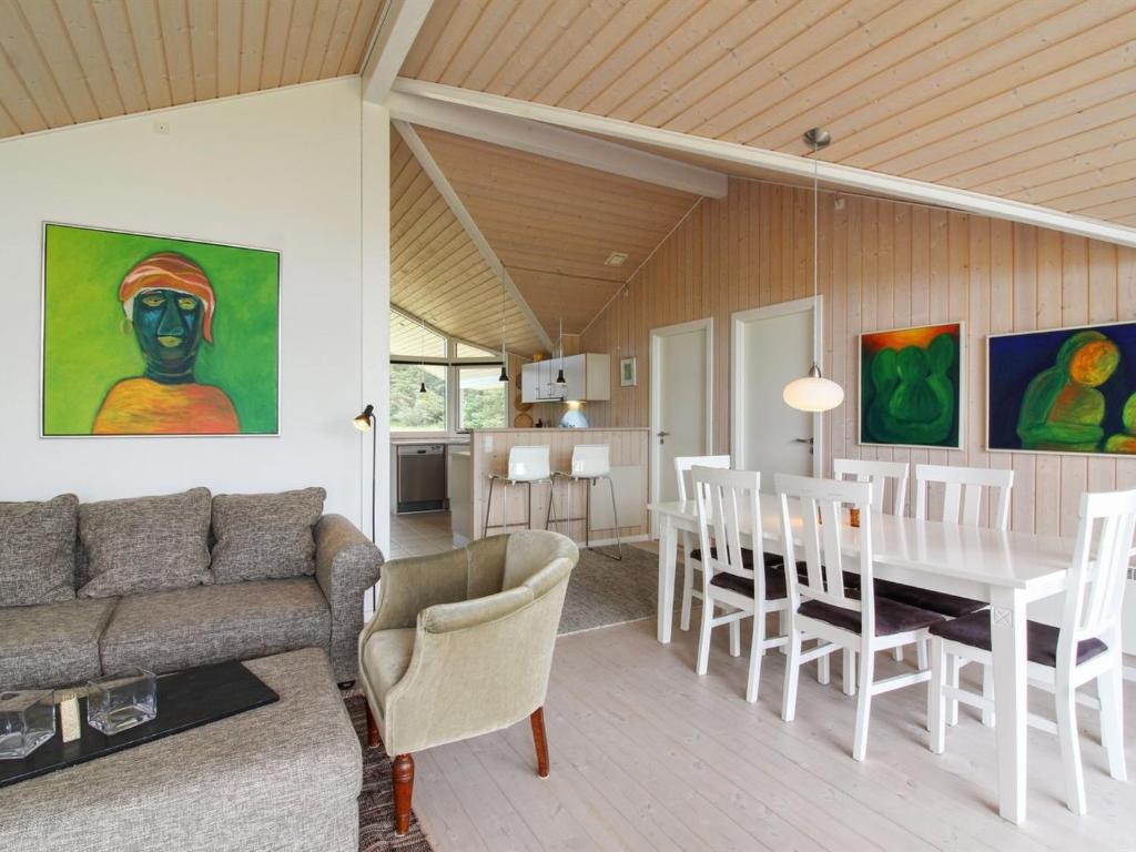 Posezení v ubytování Holiday Home Bengt - 1km from the sea by Interhome