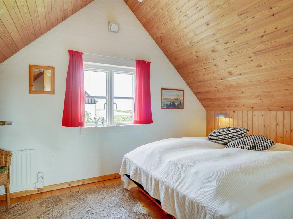 Postel nebo postele na pokoji v ubytování Holiday Home Bianka - 200m from the sea by Interhome