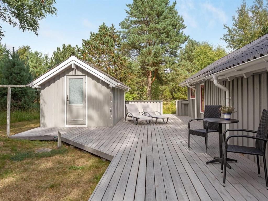 Zahrada ubytování Holiday Home Snari - 400m from the sea by Interhome