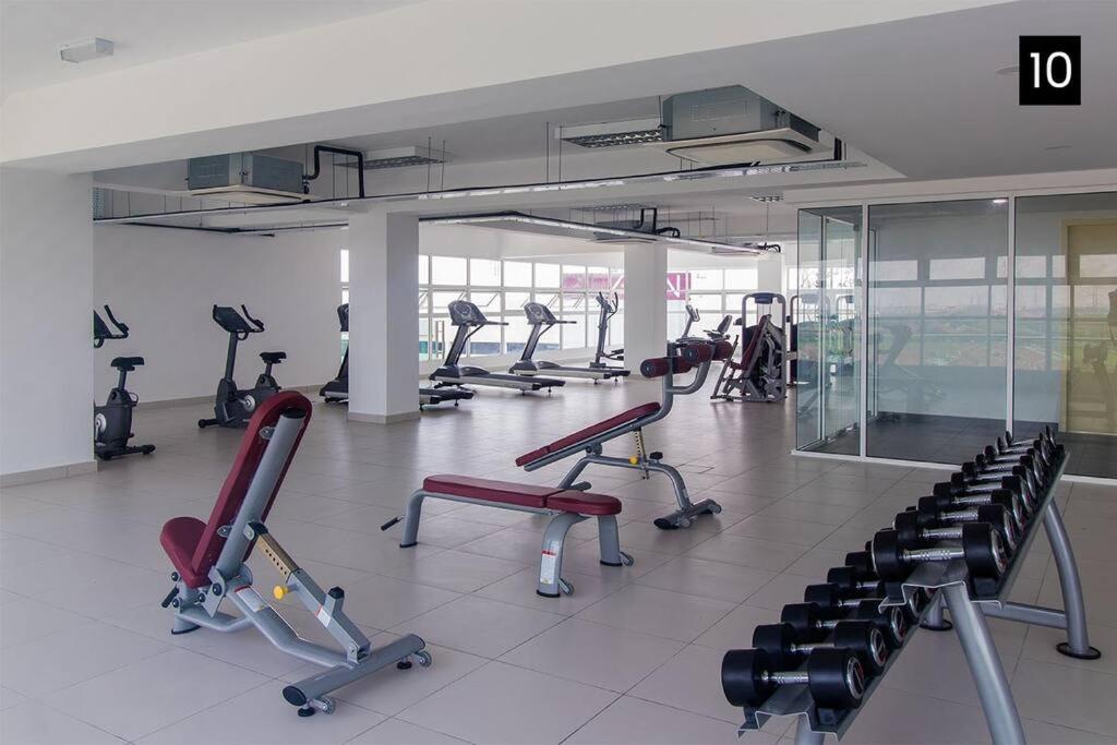 Fitness centrum a/nebo fitness zařízení v ubytování Impiria Residensi #Link Aeon Mall Klang 4BR3Bath