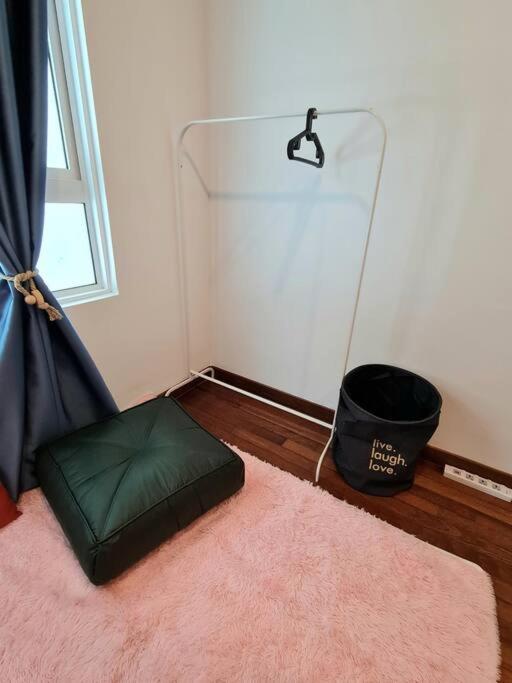 Postel nebo postele na pokoji v ubytování Impiria Residensi #Link Aeon Mall Klang 4BR3Bath