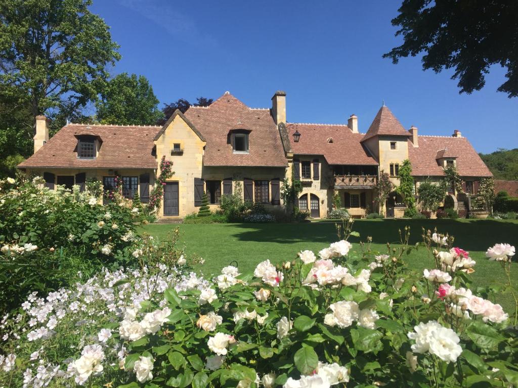 Vonkajšia záhrada v ubytovaní La maison de la tour