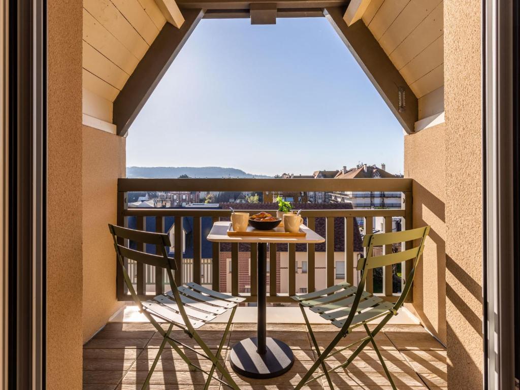 Balkón alebo terasa v ubytovaní Apartment Les Arts-2 by Interhome