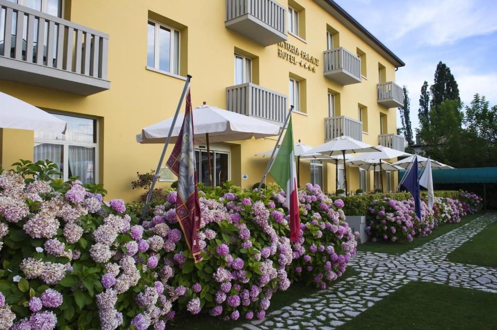 Zahrada ubytování Viktoria Palace Hotel