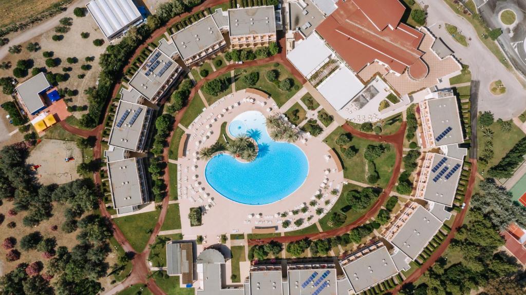 Bazén v ubytování Valtur Otium Resort nebo v jeho okolí
