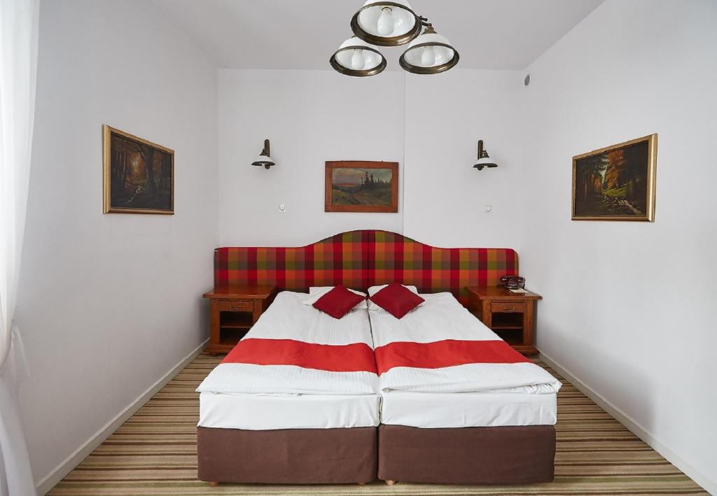 Hotel Palac w Myslecinku - Resim 20