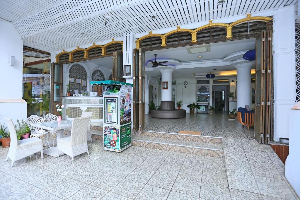 Restaurace v ubytování Lucky Sun Patong