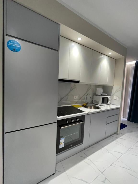Modern Beachfront Apartments - Image 7