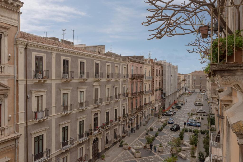 The surrounding neighborhood or a neighborhood close to a panziókat