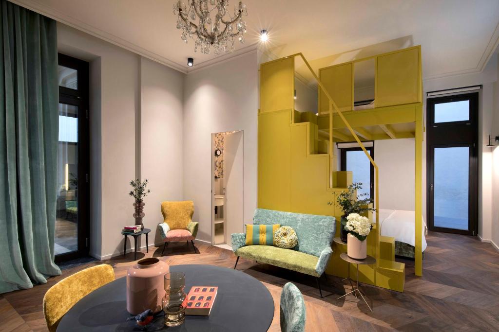 Agora' - Boutique Stays - Resim 29