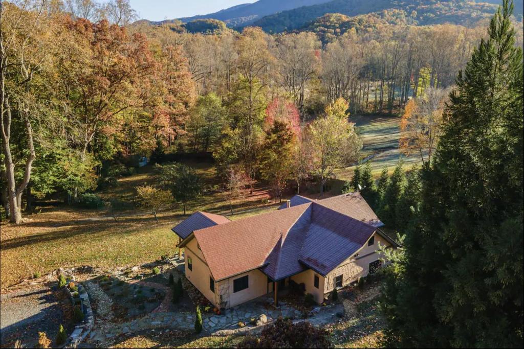 Ferienhaus Apeldoorn House Blue Ridge Retreat (USA Black Mountain